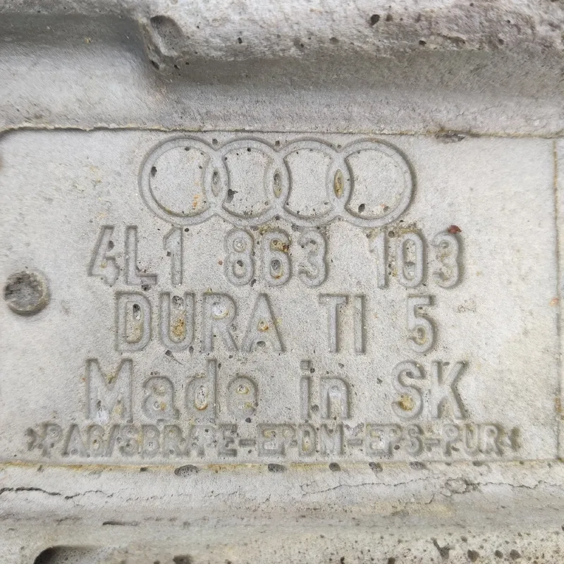 Ковролін Audi Q7 4L (05-15) 3.6 бенз передній OEM 4l1863103