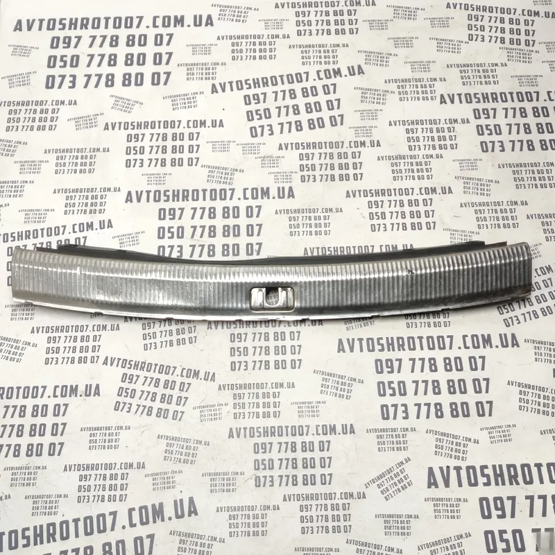 Накладка Audi A6 C6 (04-11) 2.0 TDI задня OEM 4f9864483