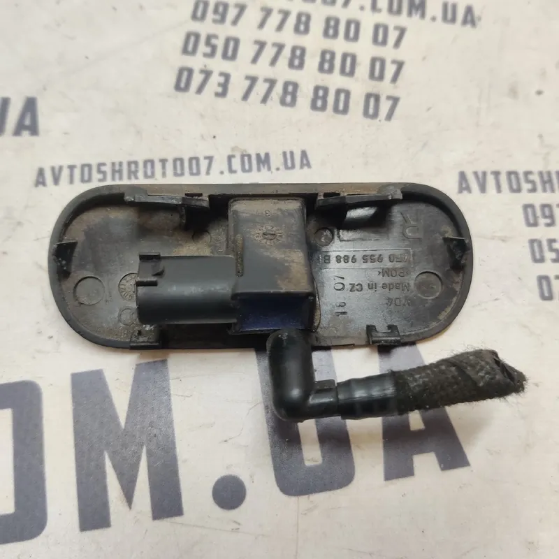 Форсунка омивача Audi A6 C6 04-11 2.0 TDI пр. OEM 4f0955988b