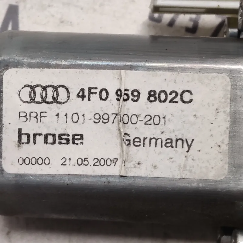 Мотор склопідіймача Audi A6 04-11 2.0TDI зад.пр. 4f0959802c