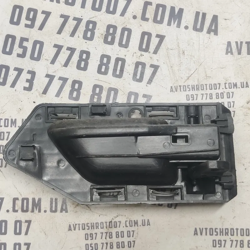 Ручка внутр. Peugeot Partner 1 (96-08) 1.4 Бенз. перед. ліва