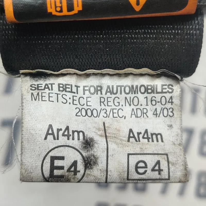 Ремінь безпеки Mazda 3 BK (03-09) задній лівий OEM 602046603