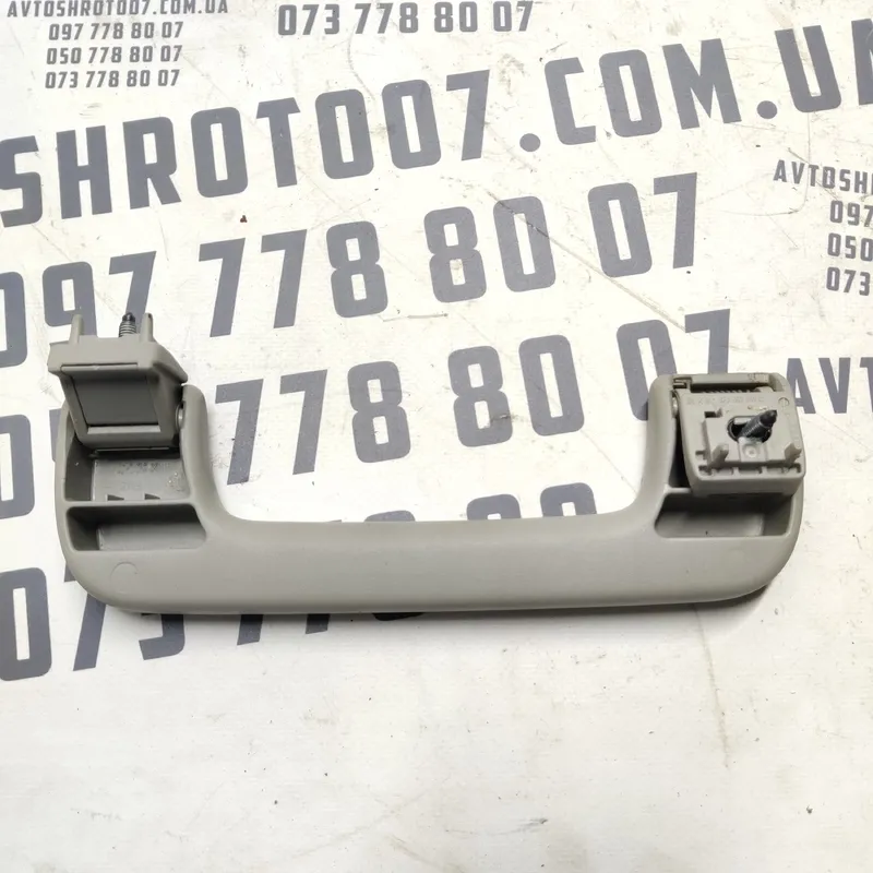 Ручка внутр Audi Q7 4L 05-15 3.6 бенз пр пер OEM 8P0857607K