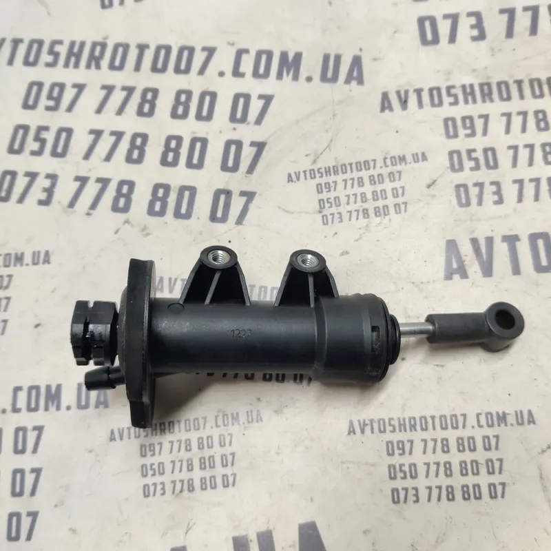 Циліндр зчеплення Audi A6 C6 (04-11) 2.0 TDI OEM 4F0721401A
