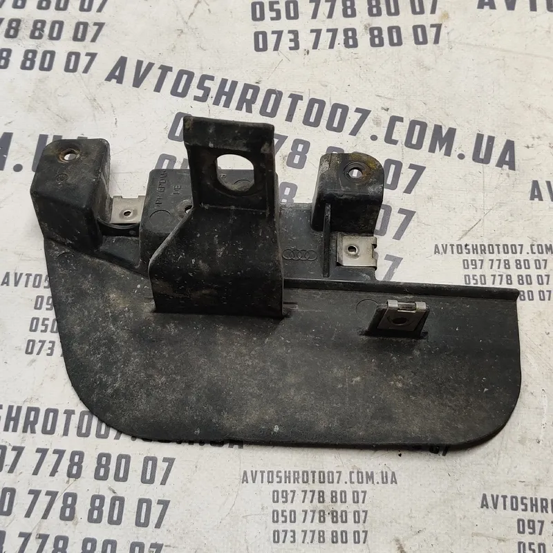 Бризговик Audi Q7 4L (05-15) 3.6 Бенз Зад Прав Ниж 4l0854816