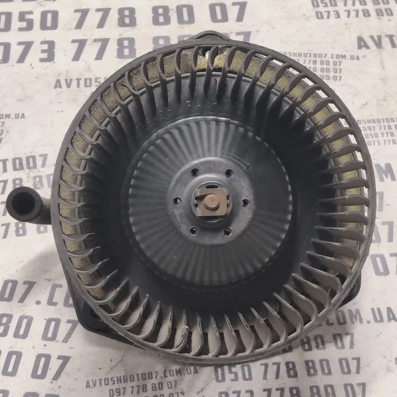 Мотор пічки ВАЗ Kalina (04-13) 1.4 Бензин OEM 11188118020