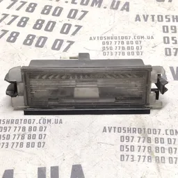 Плафон номера Dacia Logan 04-12 1.6 Бенз Зад OEM 7700433414