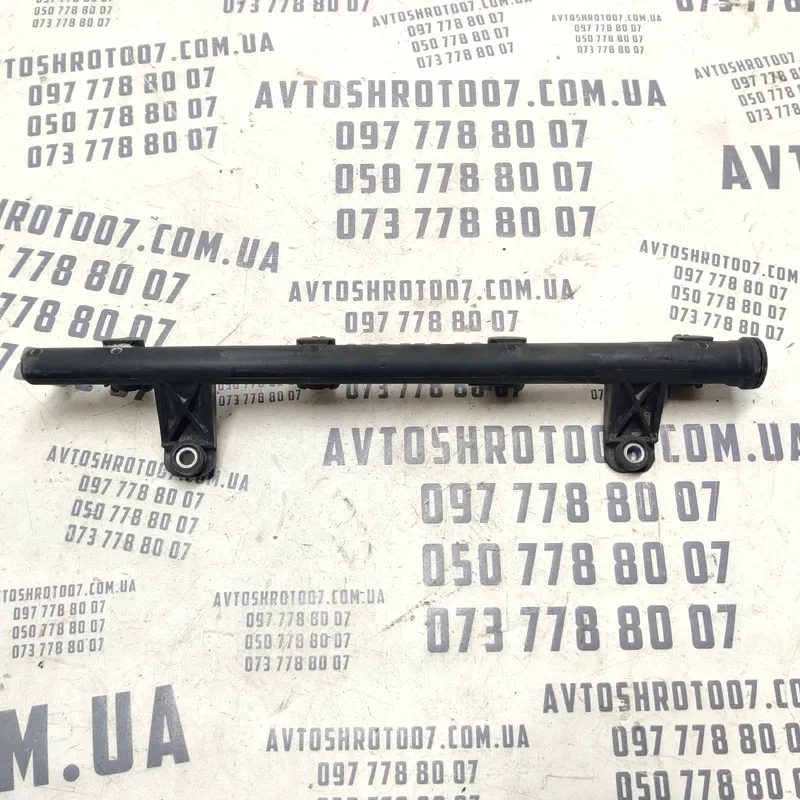 Паливна рейка Dacia Logan (04-12) 1.6 бензин OEM 8200494284a