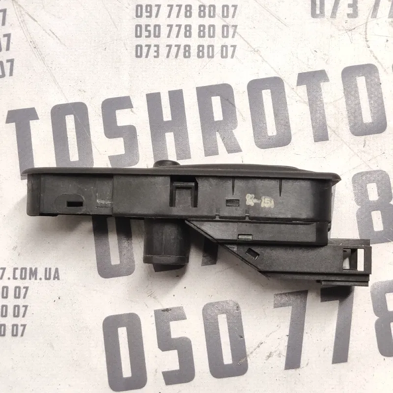 Блок склопідйомників ВАЗ Kalina 04-13 1.4 OEM 1118370981010