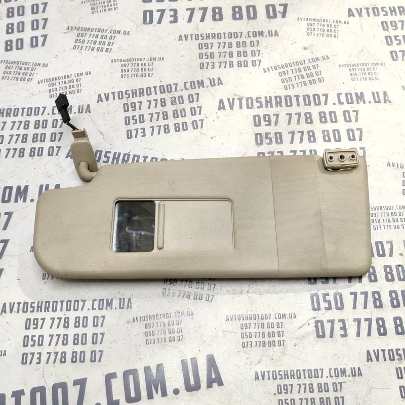 Сонцезахисник VW Bora (98-05) 1.9 TDI лівий OEM 3b0857551r