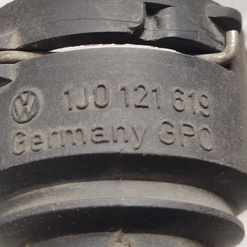 Фланець охолодження VW Bora (98-05) 1.9 TDI OEM 1j0121619