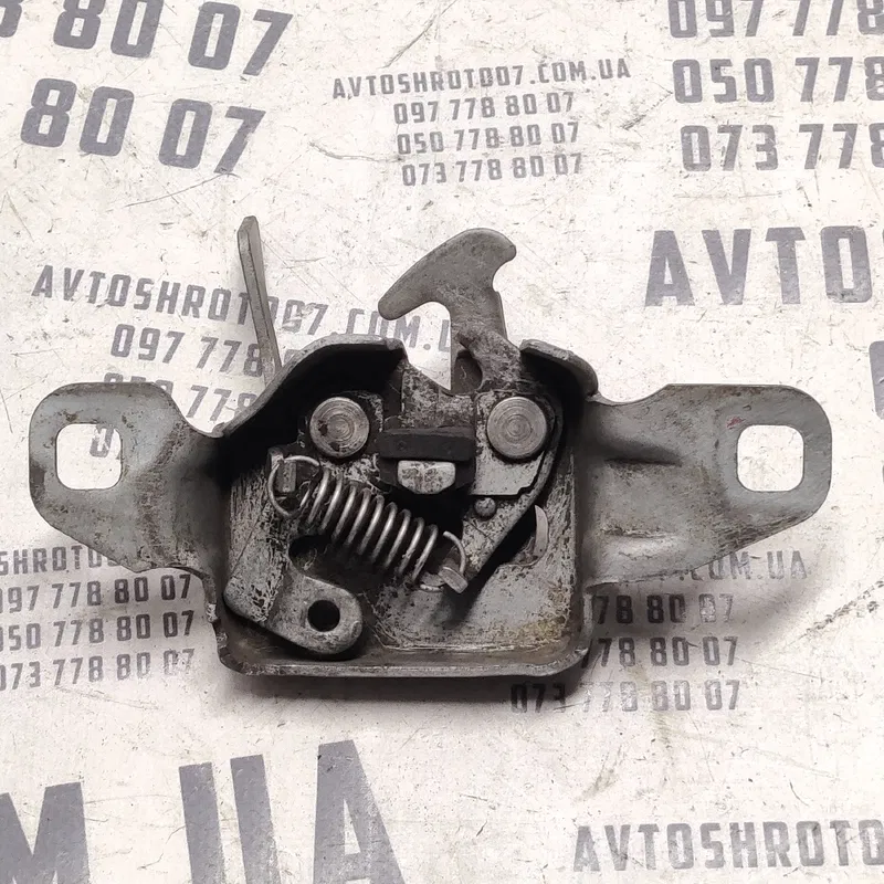 Замок багажника Dacia Logan (04-12) 1.6 Бензин OEM 300985
