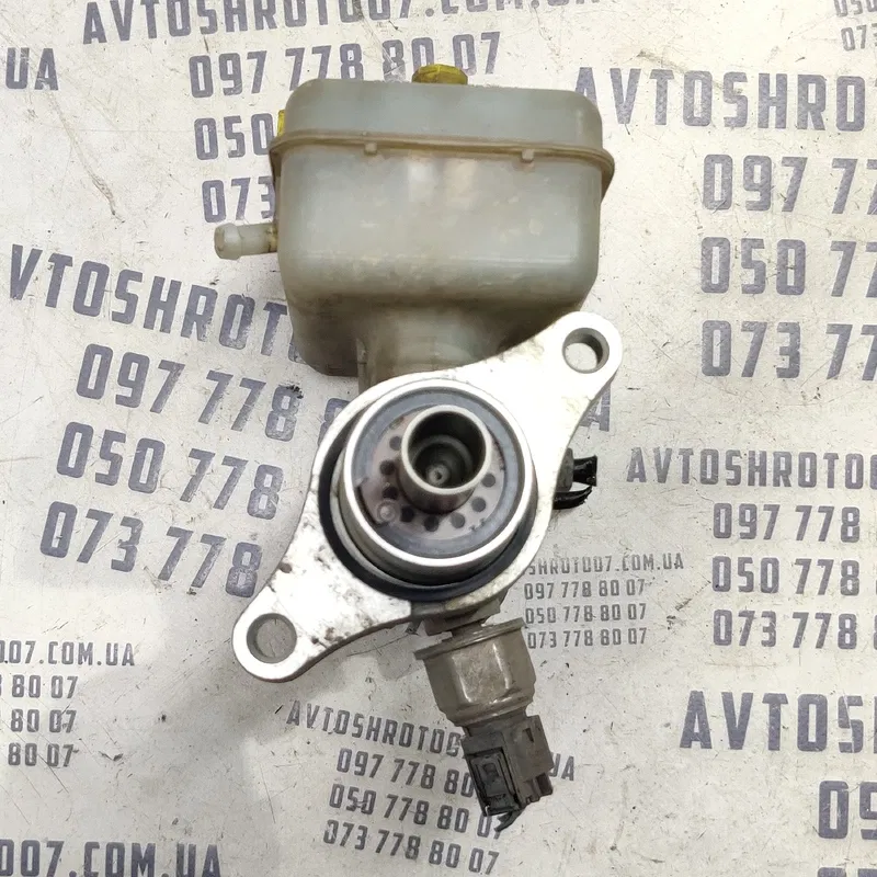 Головний торм. циліндр VW Bora 98-05 1.9 TDI OEM 1j1611301b
