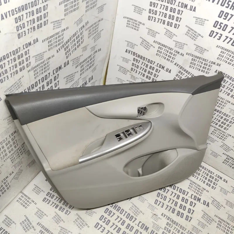 Карта дверна Toyota Corolla 06-13 1.6 п. ліва OEM 6777812220