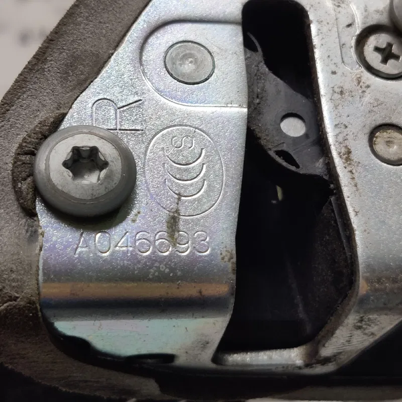 Замок дверей Toyota Corolla (06-13) 1.6Б Пр Пер OEM 80605099