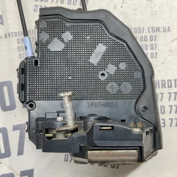 Замок дверей Toyota Corolla 06-13 1.6Б зад. лів. OEM 8060611 фото 3