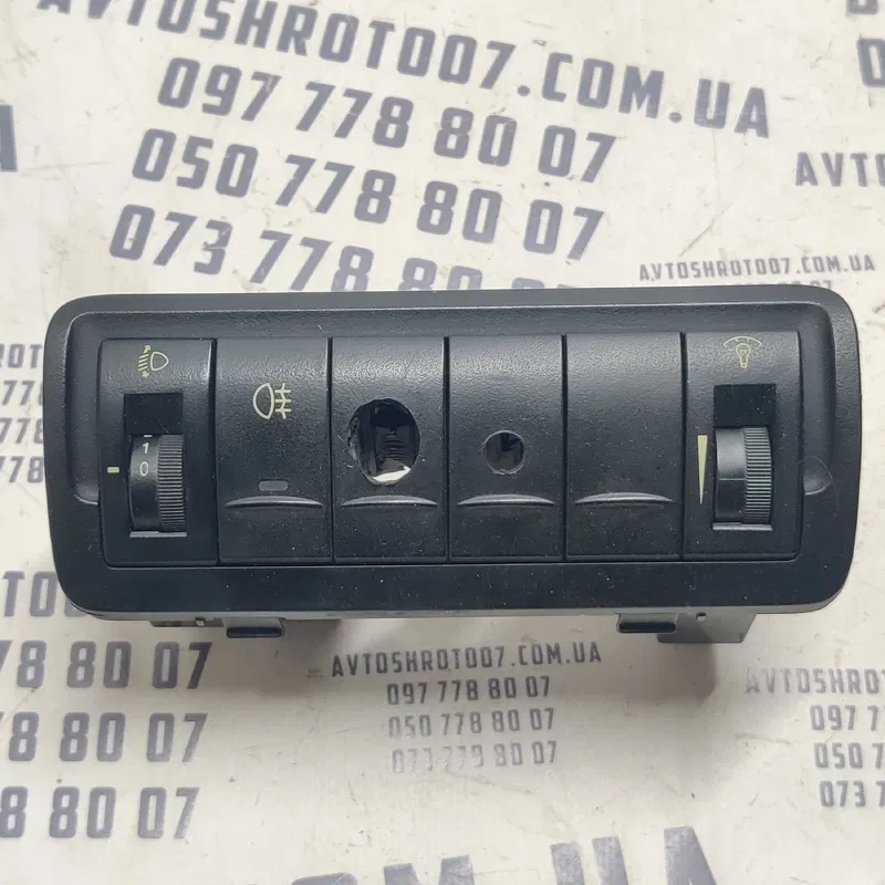 Блок кнопок Hyundai Sonata (98-05) 2.0 Бенз OEM 848413c100