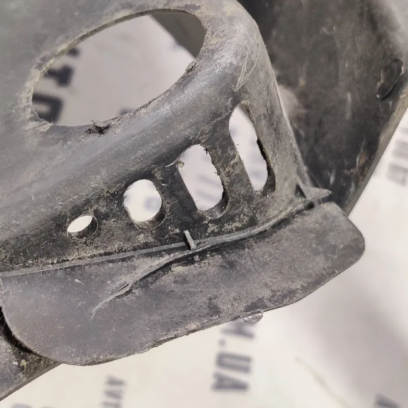 Жабо Volkswagen Bora (98-05) 1.9 TDI OEM 1j1819415b