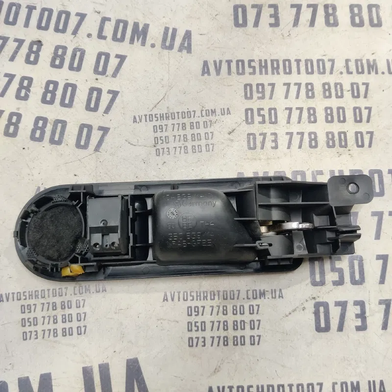 Ручка внутр. VW Bora 98-05 1.9 TDI зад. права OEM 1j4839114c