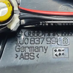 Накладка салону VW Bora (98-05) 1.9TDI права OEM 1j0035411f фото 6