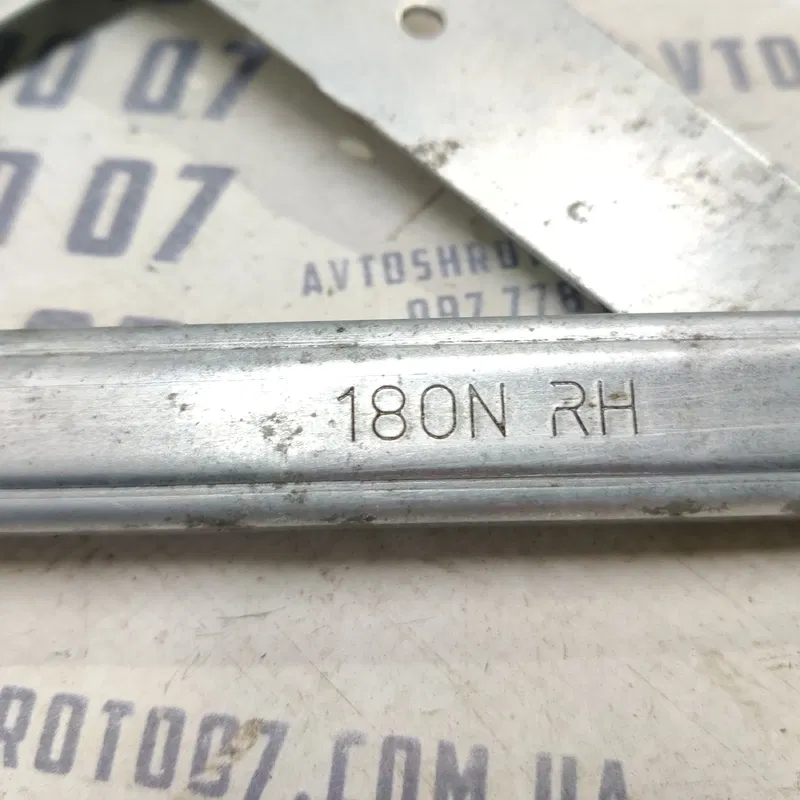 Склопідіймач Toyota Corolla (07-13) 1.6 Бенз Пр Пер OEM 180n