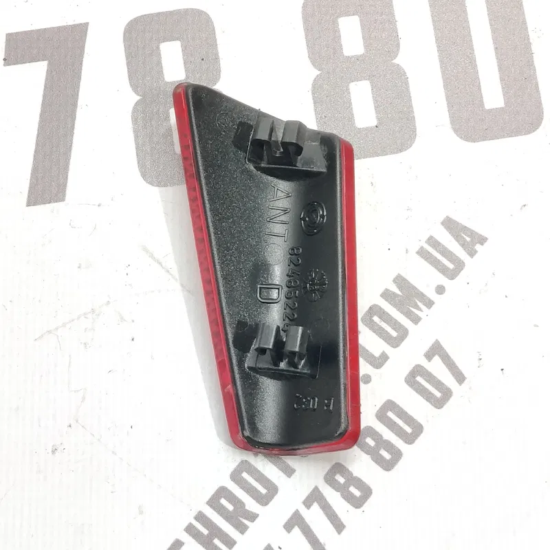Накладка Peugeot 807 (02-14) 2.2 HDI перед. пр. OEM 82485224