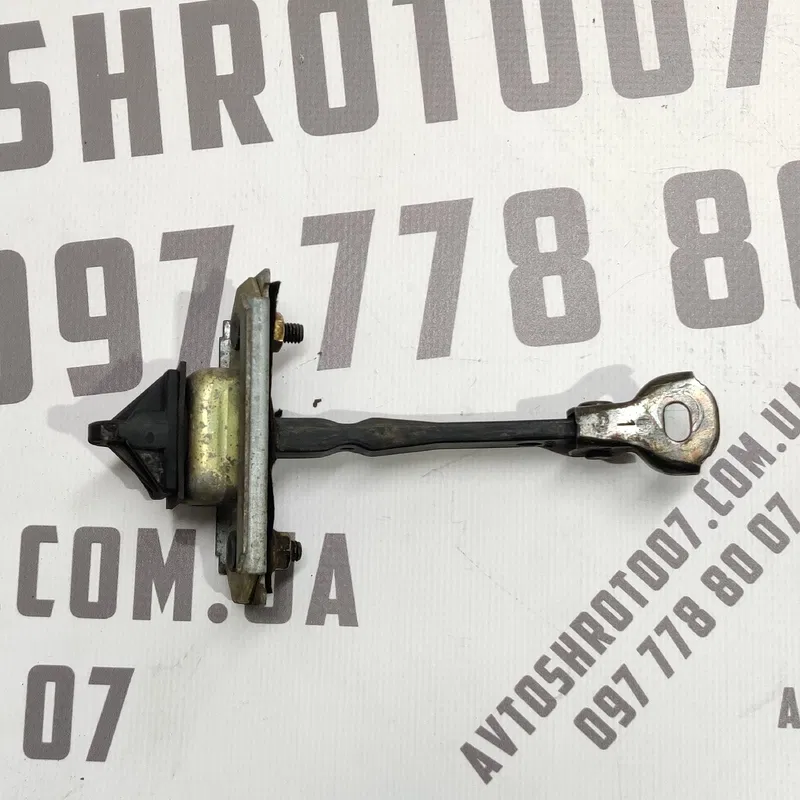 Обмежувач дверей Mazda Premacy (99-05) 1.8 Бензин зад. прав.
