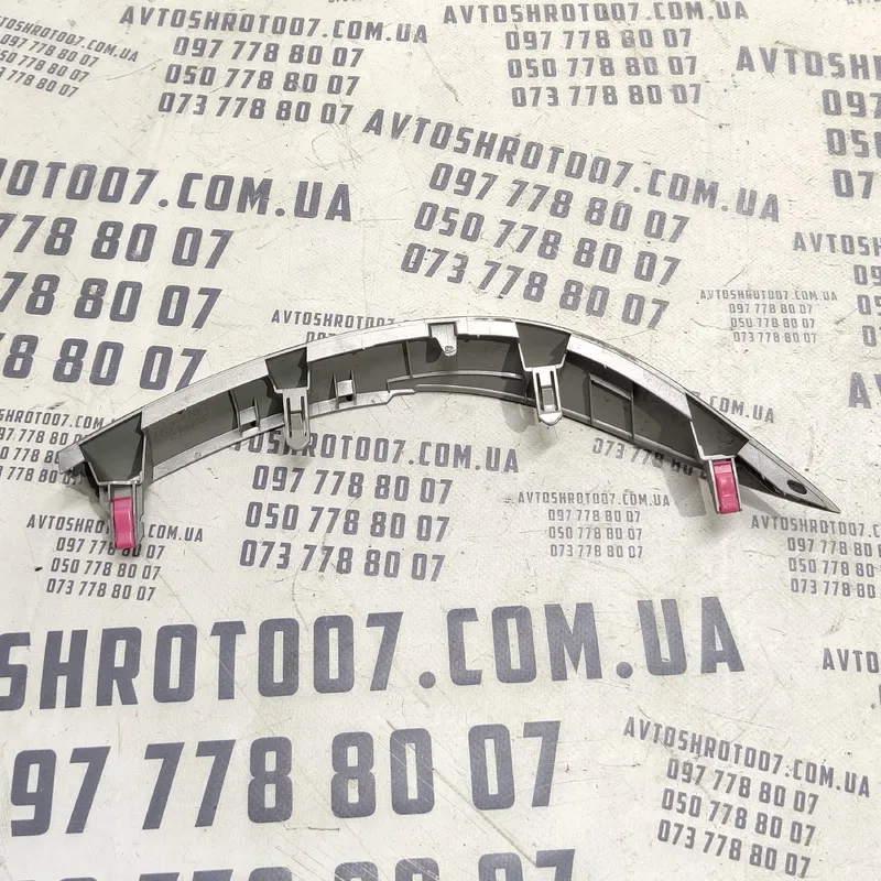 Накладка Toyota Corolla 06-13 1.6 ліва верхня OEM 5543612090