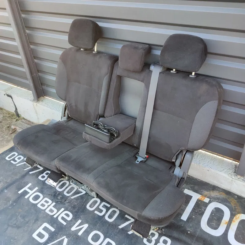 Комплект сидінь Mitsubishi Outlander XL (06-12) 2.0 Дизель