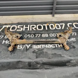 Балка підвіски Toyota Corolla 06-13 1.6 задня OEM 4210112171