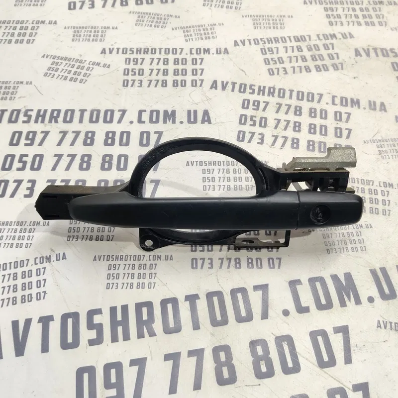 Ручка зовн. Mitsubishi Outlander XL 06-12 2.0D передня ліва