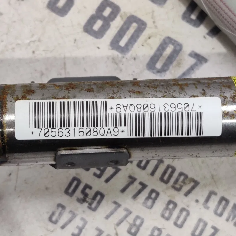 Шторка Toyota Corolla (06-13) 1.6 Бензин ліва OEM 6218012030