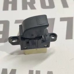 Кнопка склопідіймача Mazda Premacy (99-05) 1.8 Бенз 3582z90 фото 1