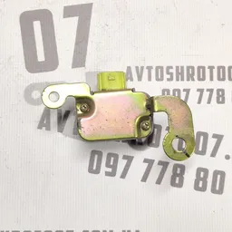 Датчик удару подушки Mazda Premacy (99-05) 1.8 Бензин лівий фото 2