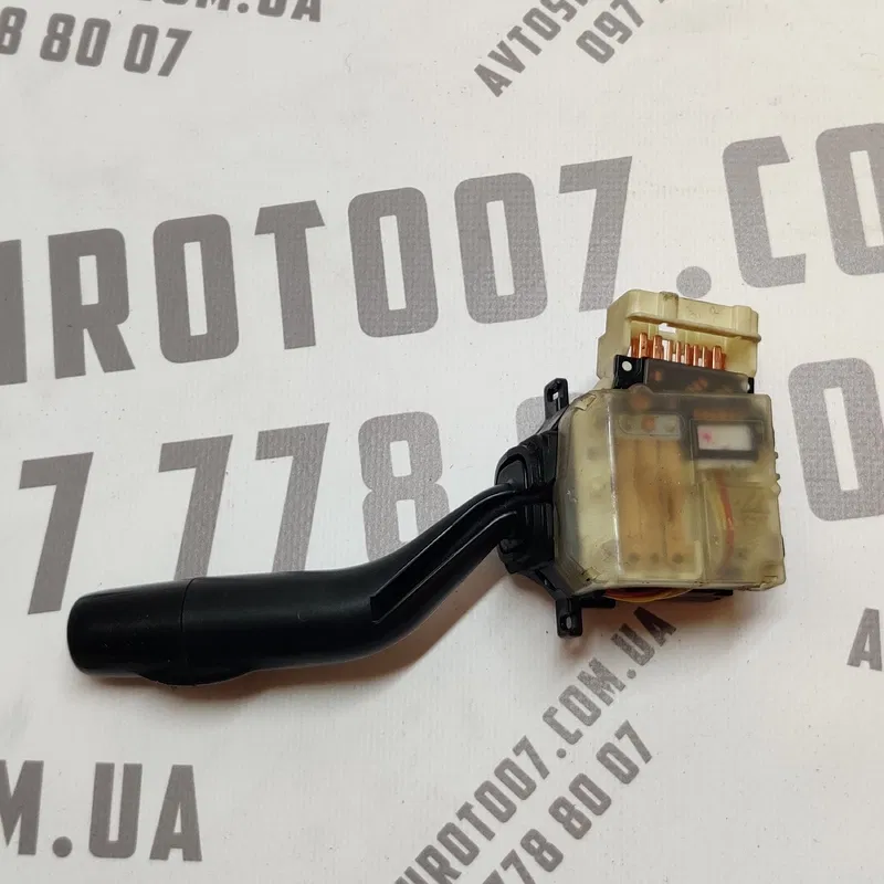 Перемикач підрульовий Mazda Premacy (99-05) 1.8 Бензин