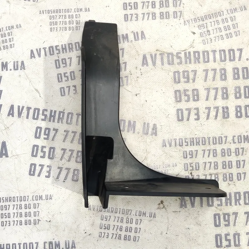 Накладка салону Mitsubishi Outlander XL 06-12 з.л. 6415a016