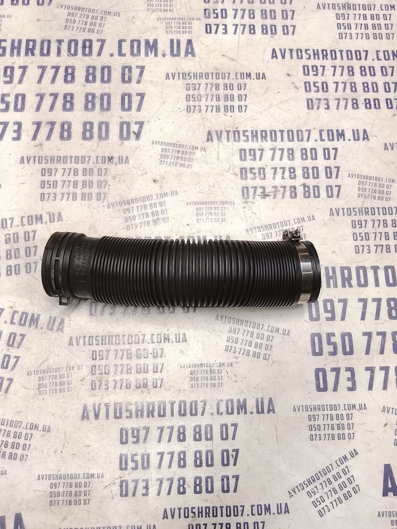 Патрубок Skoda Octavia Tour (96-10) 1.9 TDI OEM 1j0129684c