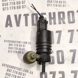 Насос омивача Mitsubishi Outlander XL 06-12 2.0D OEM 3043125