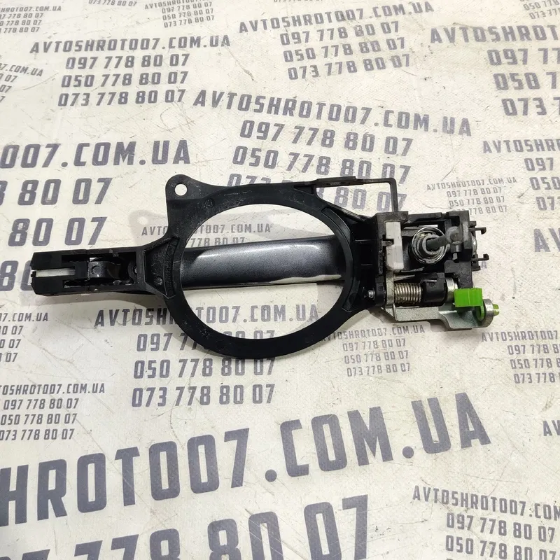 Ручка зовн. Mitsubishi Outlander XL 06-12 2.0D передня ліва