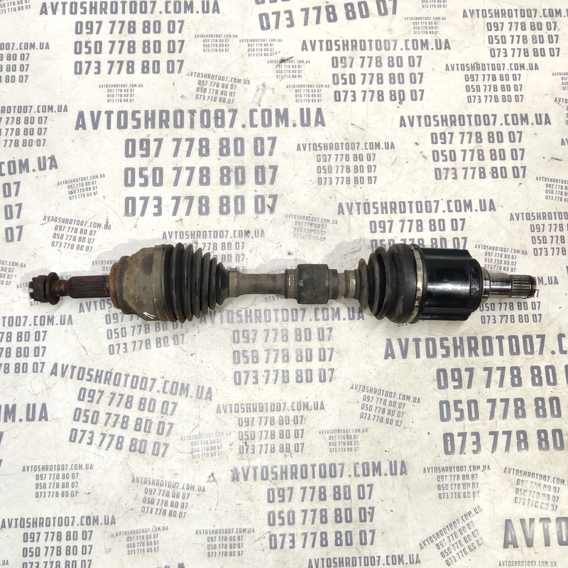 Привід Mitsubishi Outlander XL 06-12 2.0D лівий OEM 3815A075