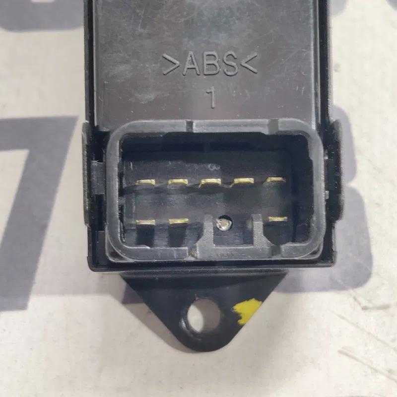 Кнопка склопід Mitsubishi Outlander XL 06-12 2.0 Пр 8608a182