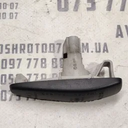 Ліхтар поворотника Mitsubishi Outlander XL 06-12 2.0D перед