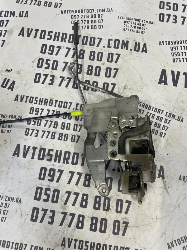 Замок дверей Citroen C1 (05-14) 1.0 бенз пер.пр. OEM 9136T1
