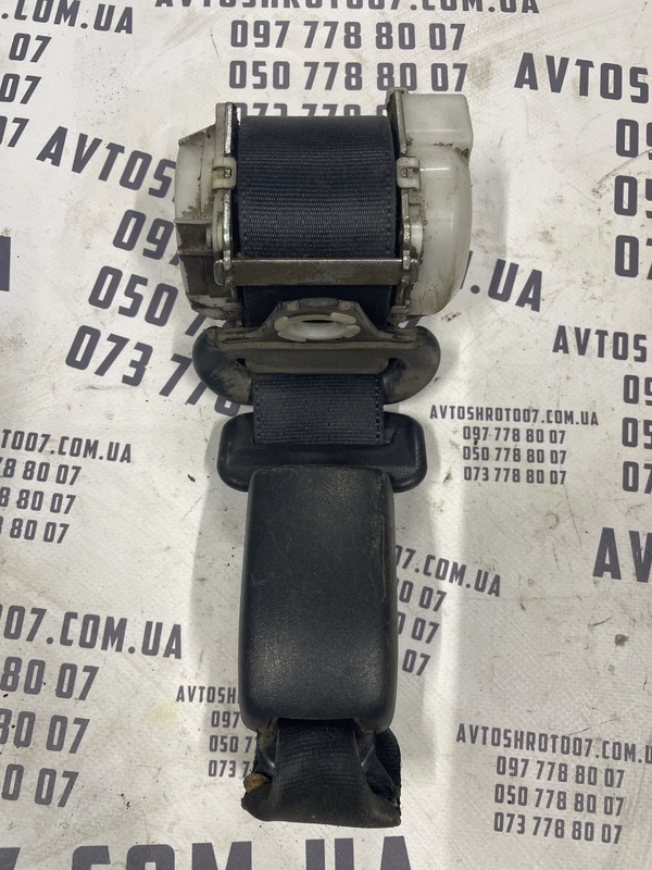 Ремінь безпеки Citroen C1 (05-14) 1.0 бенз зад. лів. H073811