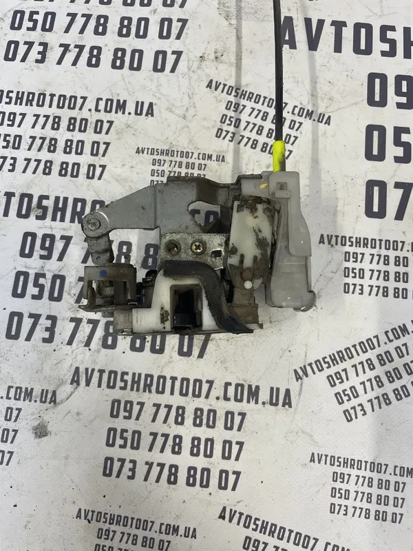 Замок дверей Citroen C1 (05-14) 1.0 бенз зад. пр. OEM 9138G4