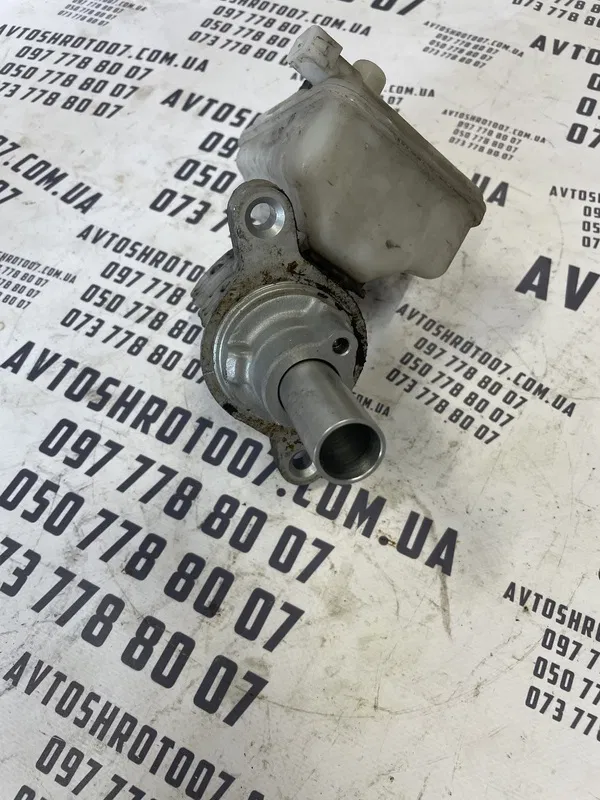 Гальмівний циліндр Citroen C1 (05-14) 1.0 бенз OEM 204Y218