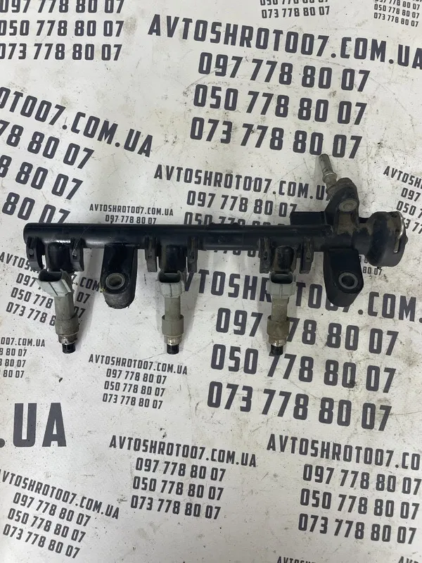 Паливна рейка Citroen C1 (05-14) 1.0 бенз OEM 2381400010