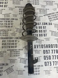 Стійка Citroen C1 (05-14) 1.0 Benz Прав Пер OEM B000771380