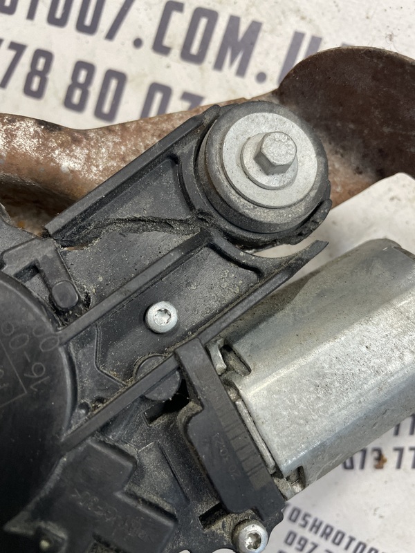 Мотор склоочисника Ford Fiesta 6 08-17 задній 8a61a17k441ae