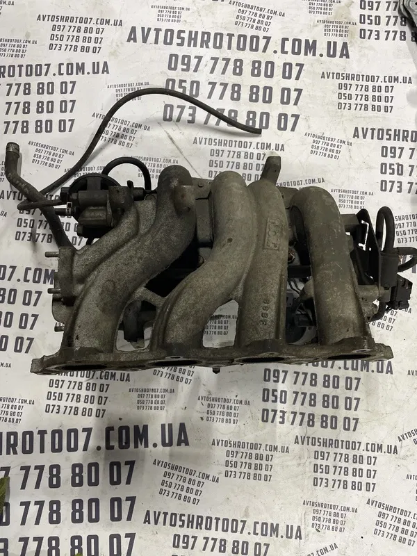 Впускний колектор Mazda Xedos 6 (92-99) 2.0 бензин